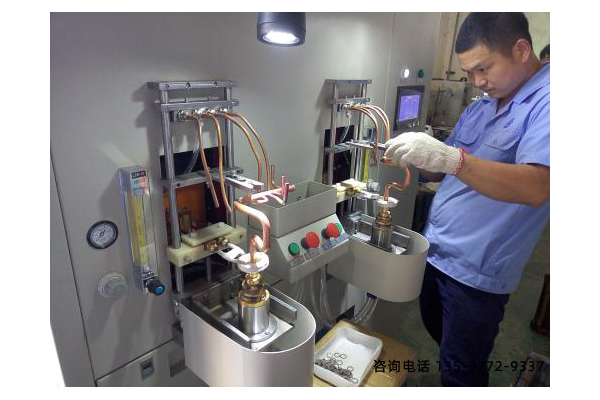 廣東高頻淬火機廠家—五一假前趕生產(chǎn) (圖2)