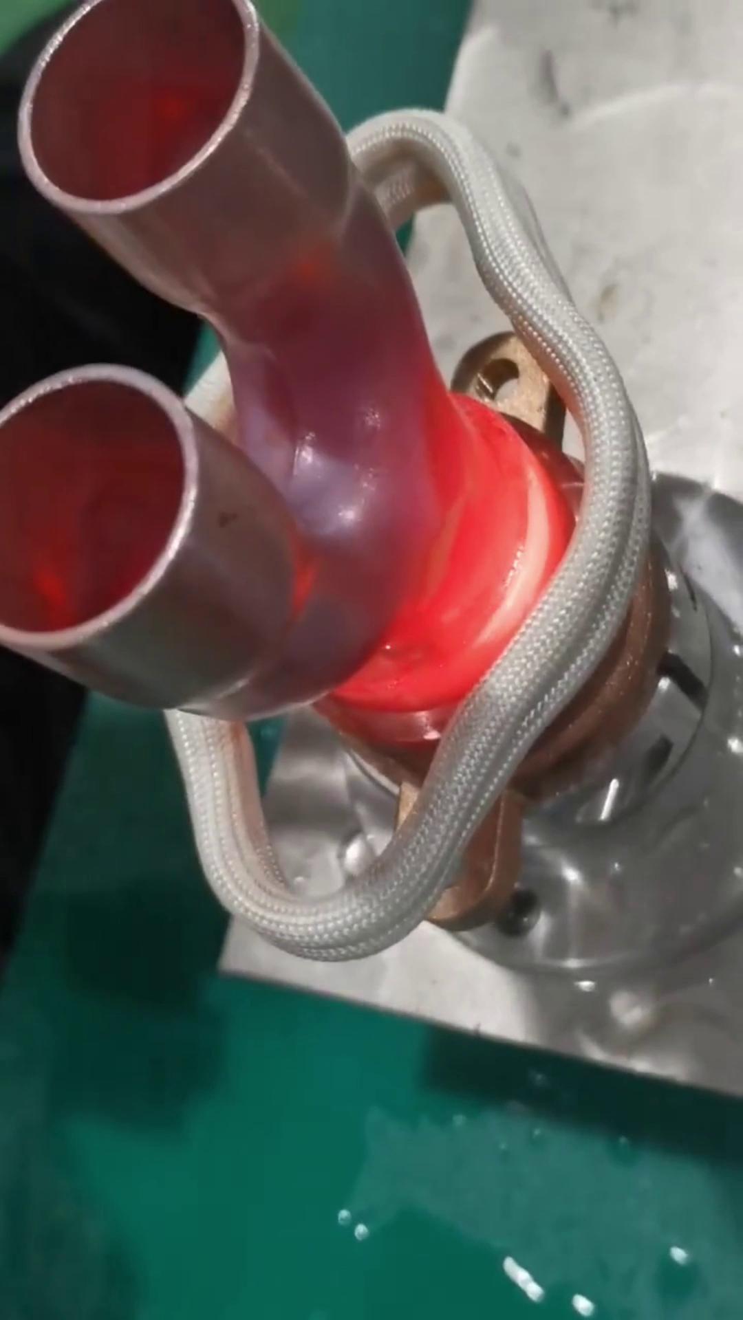 手持式銅管焊接高頻加熱機 源頭實力廠家 專業(yè)的事交給專業(yè)的人 讓技術(shù)更有價值