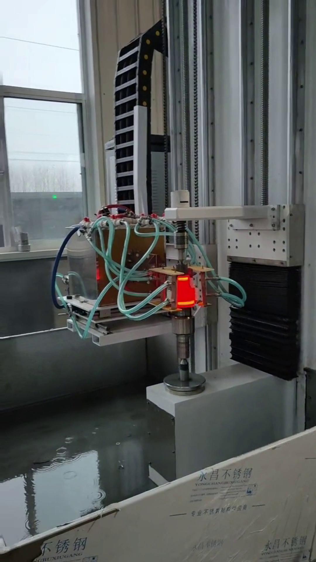 大行程數(shù)控淬火機(jī)床 銷(xiāo)軸齒輪軸淬火設(shè)備