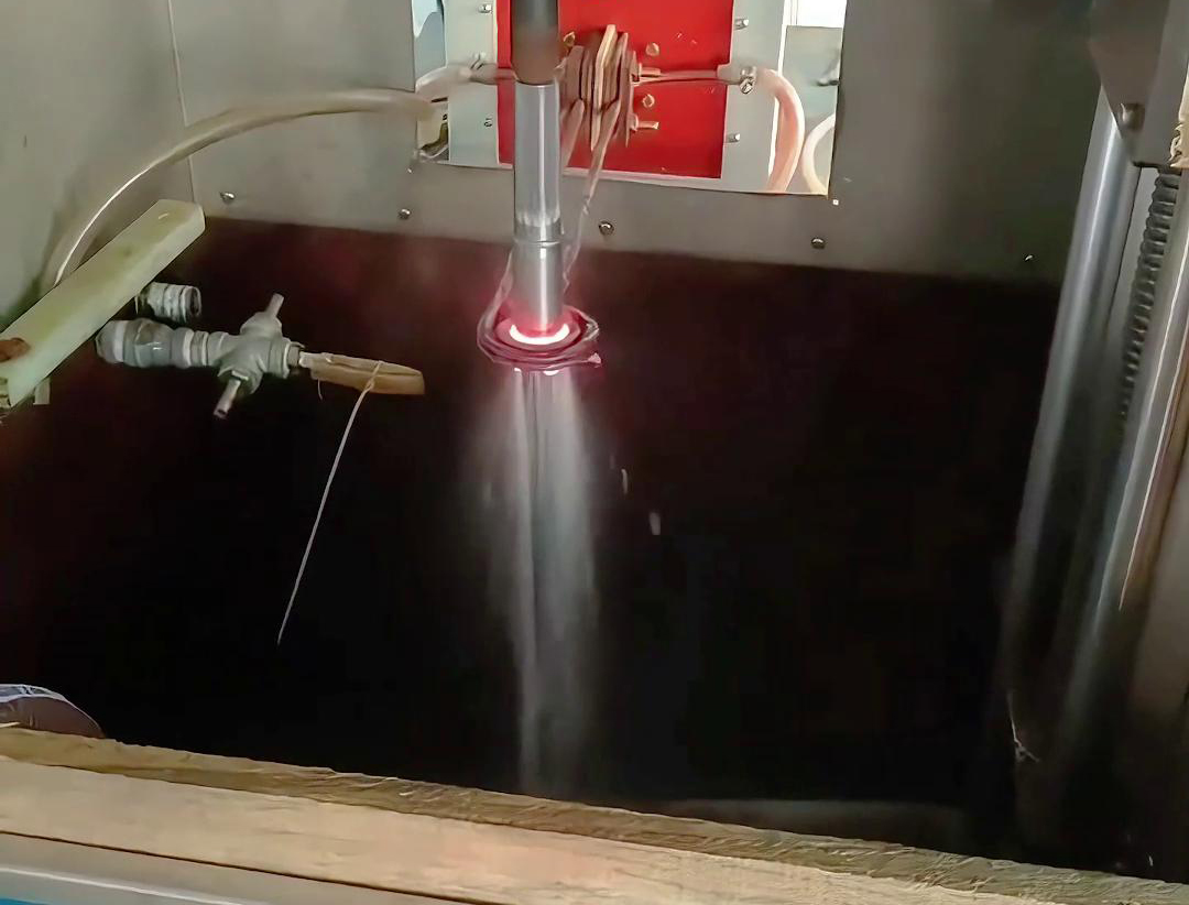 超高頻銷軸淬火，深度淺，速度快，變形量小