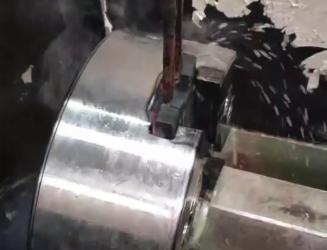 超高頻淬火機床刀具夾頭、磨具夾頭、鉆頭等工具類進行淬火熱處理