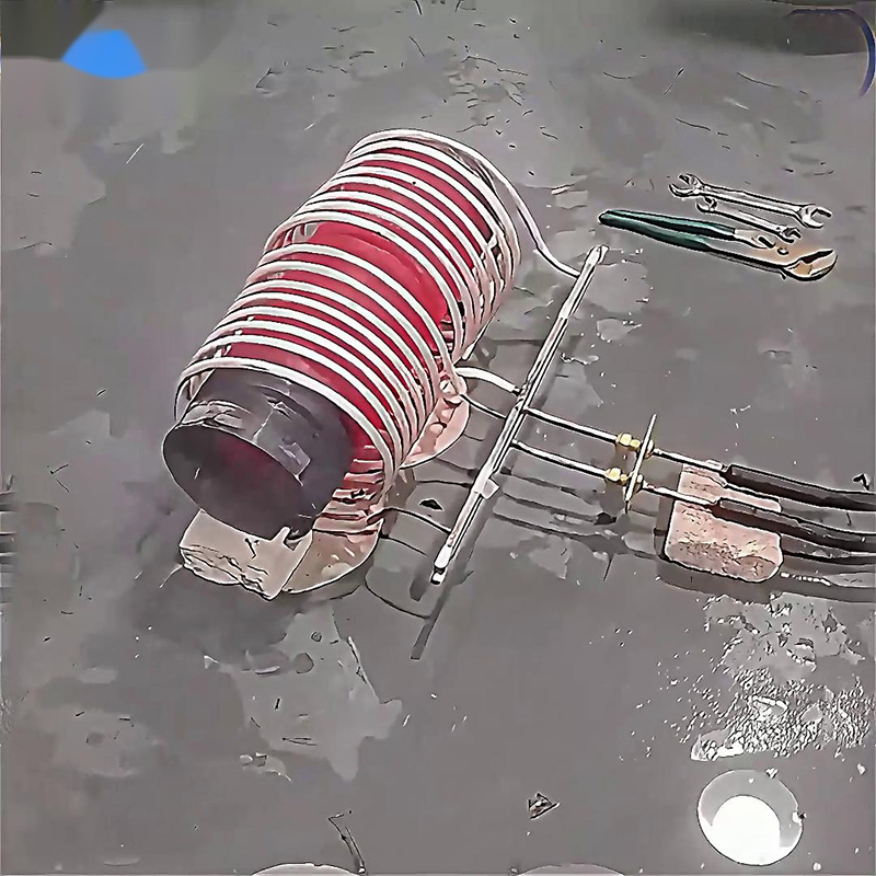 中頻感應(yīng)加熱設(shè)備對直徑180mm、長度300mm的鋼管進行加熱測試