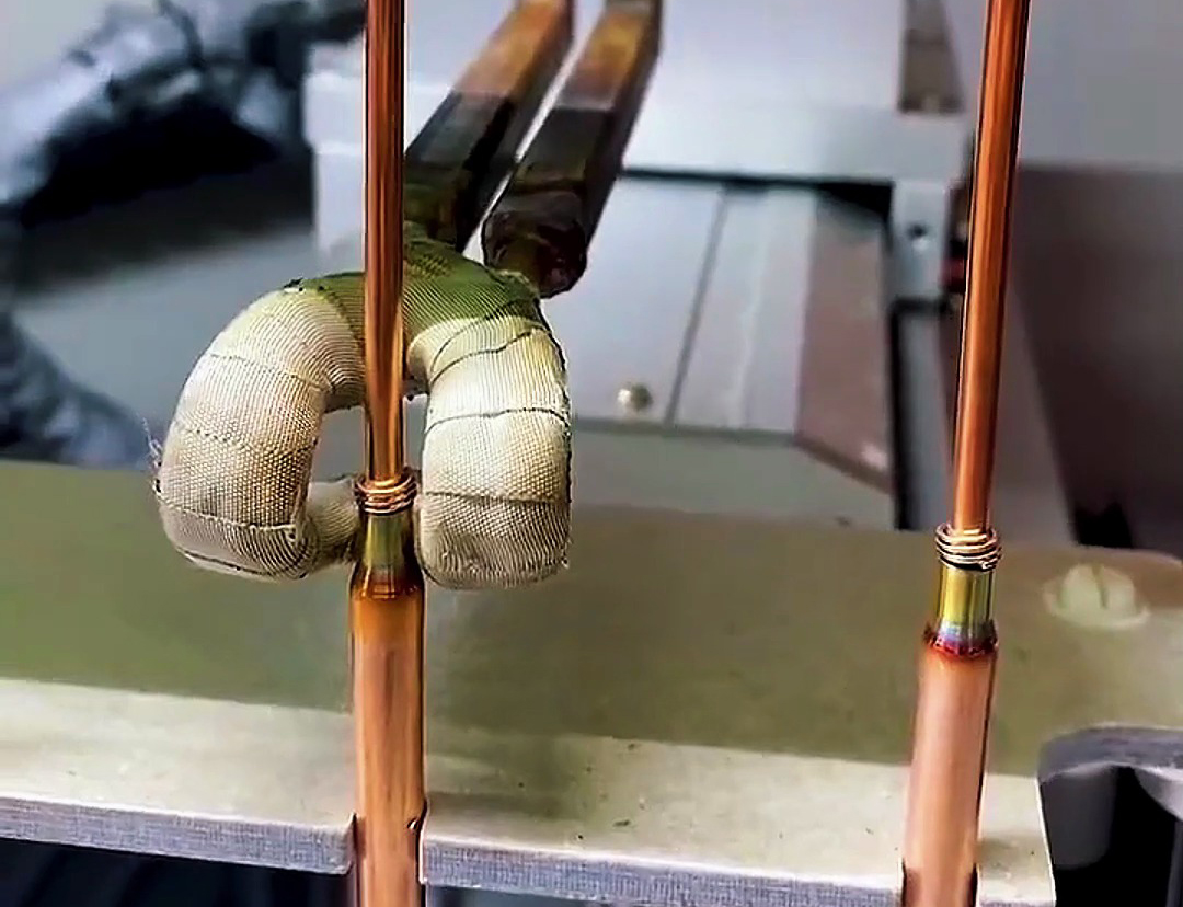 雙工位半自動銅管焊接設(shè)備：高效精準(zhǔn)的工業(yè)焊接解決方案(圖5)