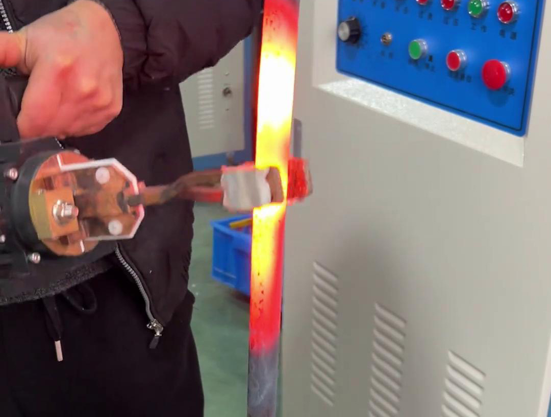 海瑞拓手持式高頻加熱機(jī)：金屬加工與維修的全能伙伴