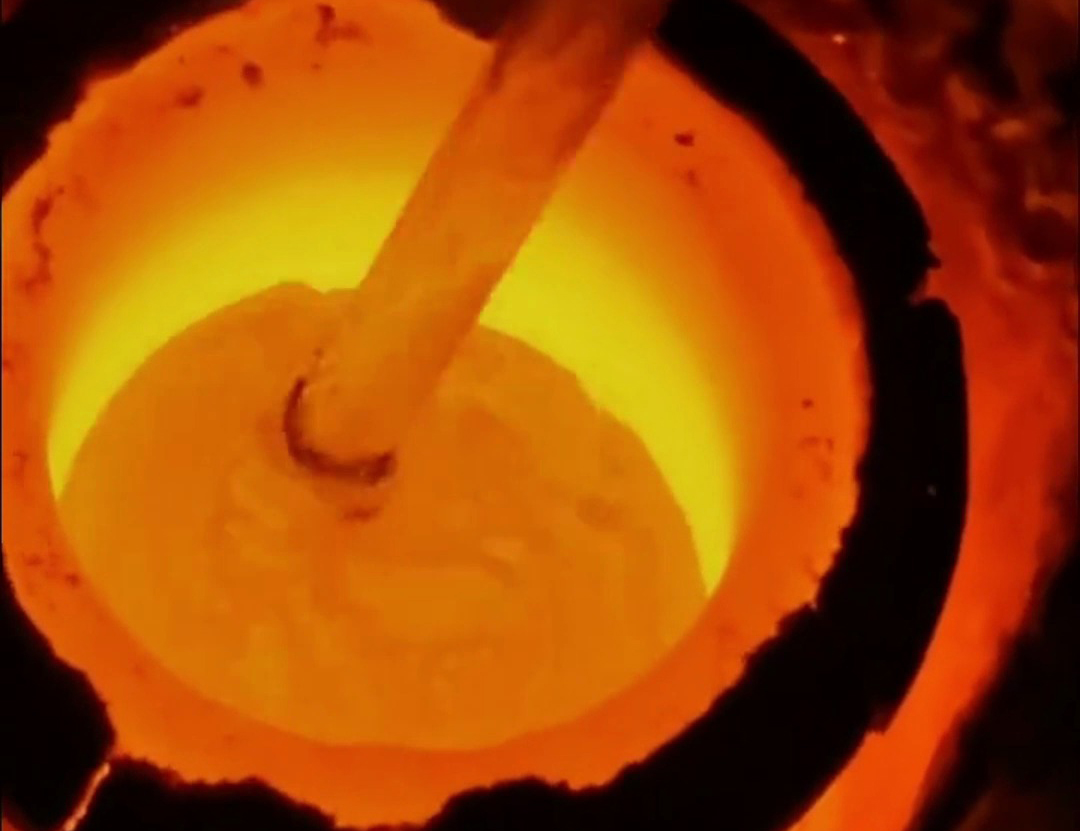 硅鋼片廢料熔煉測(cè)試：小型 220V 高頻熔煉爐性能驗(yàn)證(圖3)