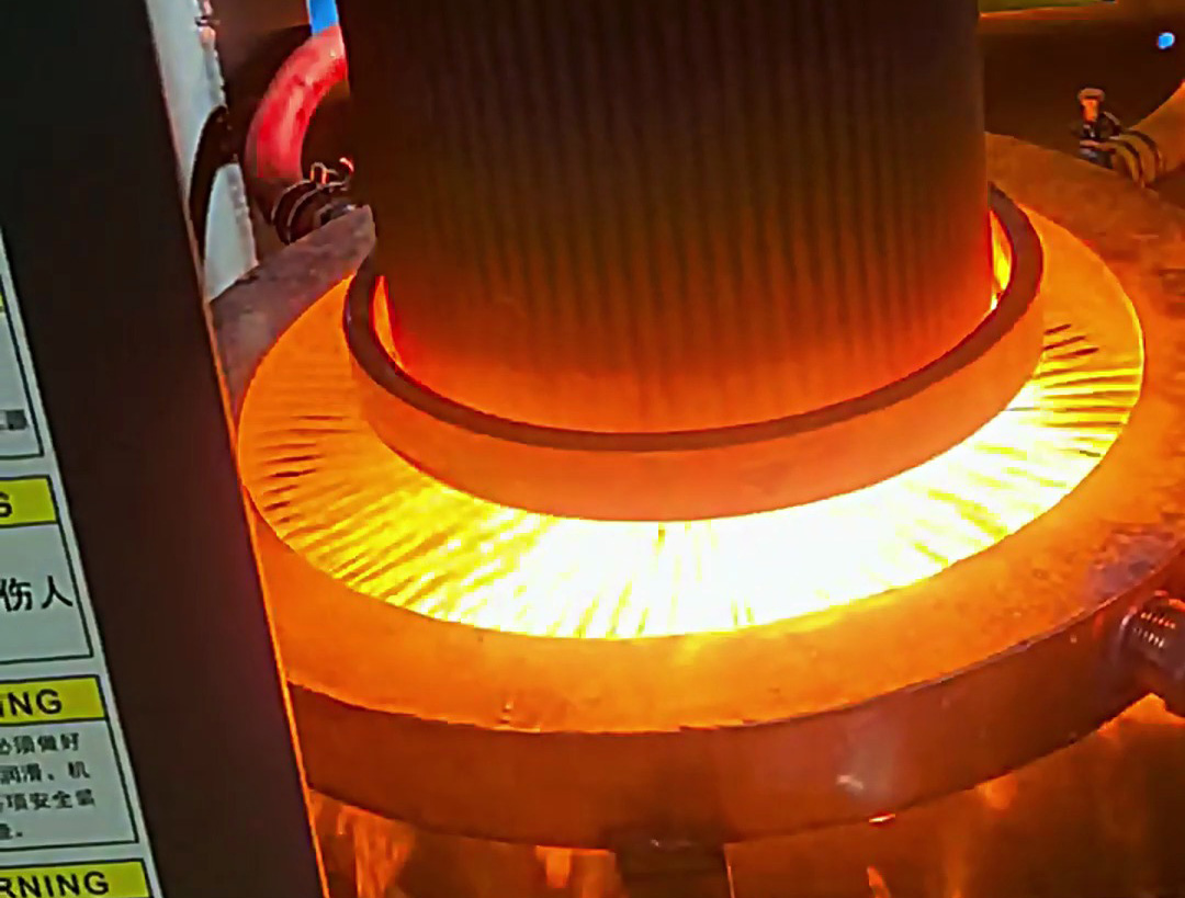 直徑 320mm 模具淬火熱處理：超音頻與中頻設(shè)備的適配邏輯(圖4)