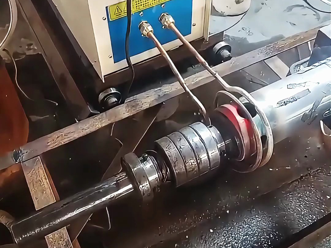 軸承與輥筒過盈配合難題？高頻感應加熱熱裝配來解決