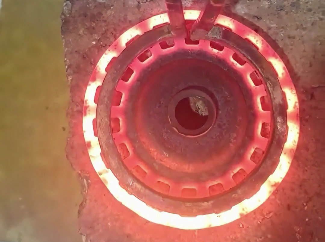 齒輪鏈輪品質(zhì)升級：高頻淬火成我們廠的核心工藝