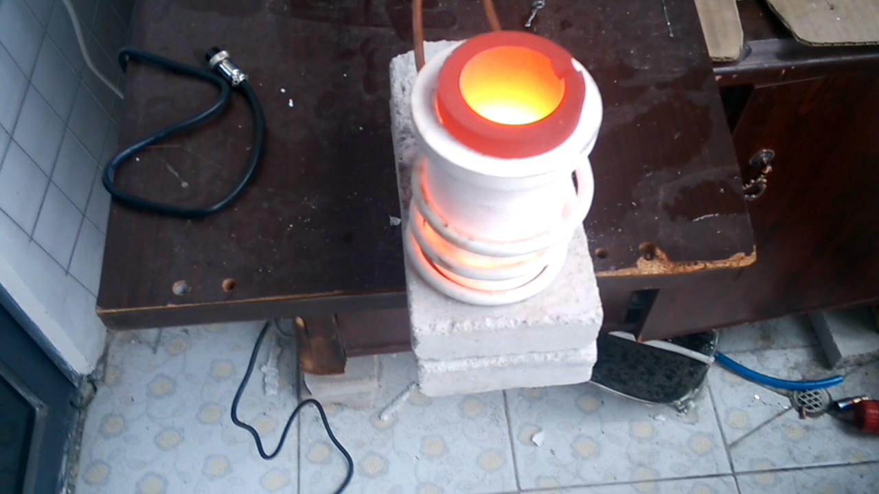 高頻感應(yīng)加熱設(shè)備-日常操作中應(yīng)注意的操作標(biāo)準(zhǔn)(圖3)