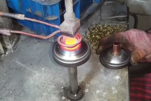 高頻加熱設(shè)備 高頻焊機(jī)對(duì)不銹鋼鋼和銅異種金屬釬焊