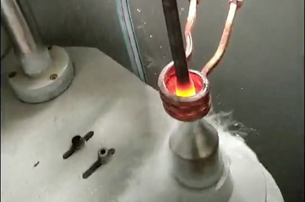 中高頻淬火機床調(diào)試