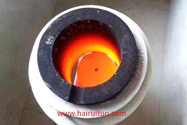 廣東海瑞拓的小型熔煉爐有哪些優(yōu)勢(shì)和特點(diǎn)(圖1)