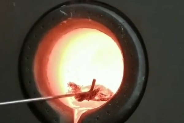 江蘇南通陳先生中頻熔煉爐設(shè)備訂單順利發(fā)貨(圖1)