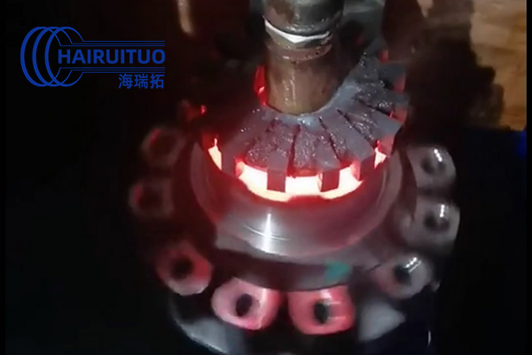 了解固態(tài)高頻釬焊機(jī)的維護(hù)檢修安全注意事項(xiàng)！(圖1)