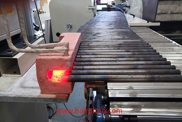 中頻感應(yīng)加熱鍛造 中頻感應(yīng)加熱鍛造用感應(yīng)器和保溫裝置(圖1)